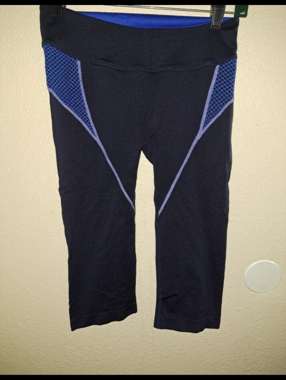 Shoactive Capris - Picture 6 of 7